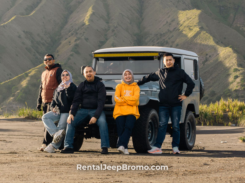 i14 - sewa jeep bromo - rental jeep bromo dari pasuruan malang surabaya tumpang